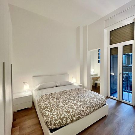 Central Side Apartment Милан Экстерьер фото